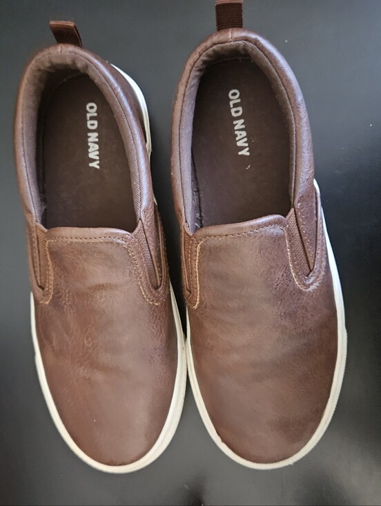 Old Navy Other - KIDS Old Navy Brown Slip-On Leather-Style Casual Loafers
